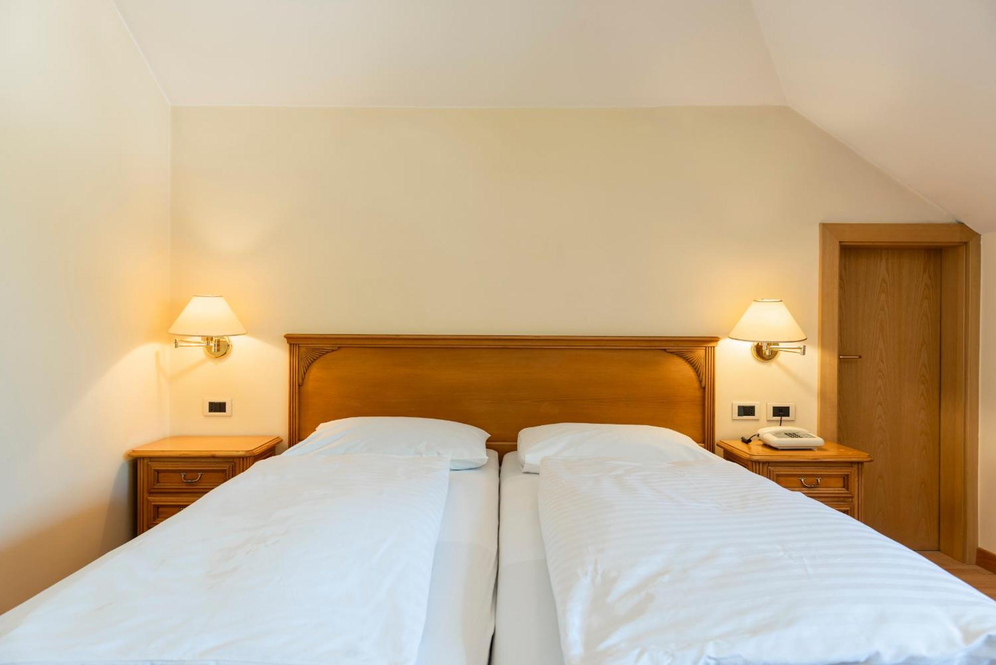 Weingarten Terlan - Rooms & Breakfast Phòng bức ảnh